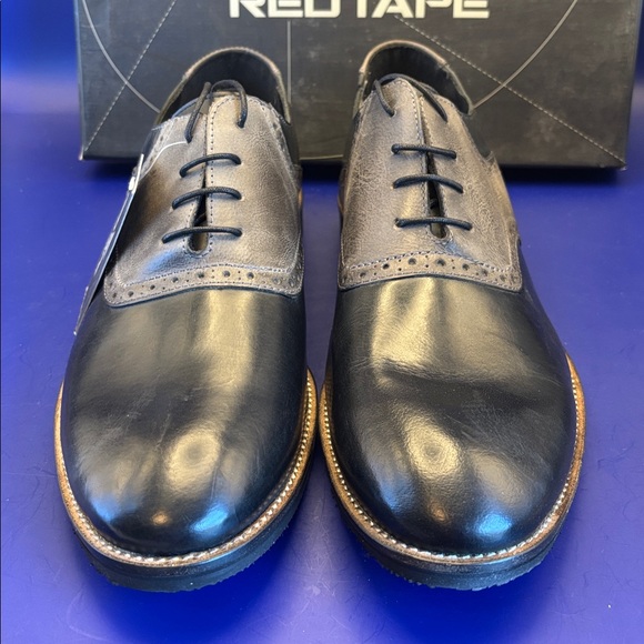 Red Tape Men's Black Leather Dress Shoes - Picture 2 of 7